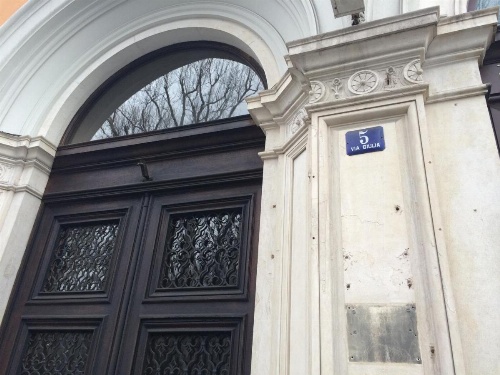 House 5 image 6