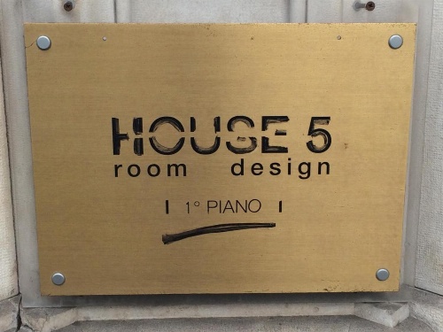 House 5 image 7